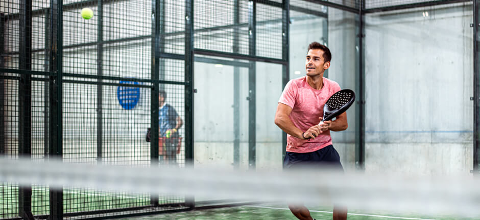 Pádel: 7 beneficios del deporte de moda