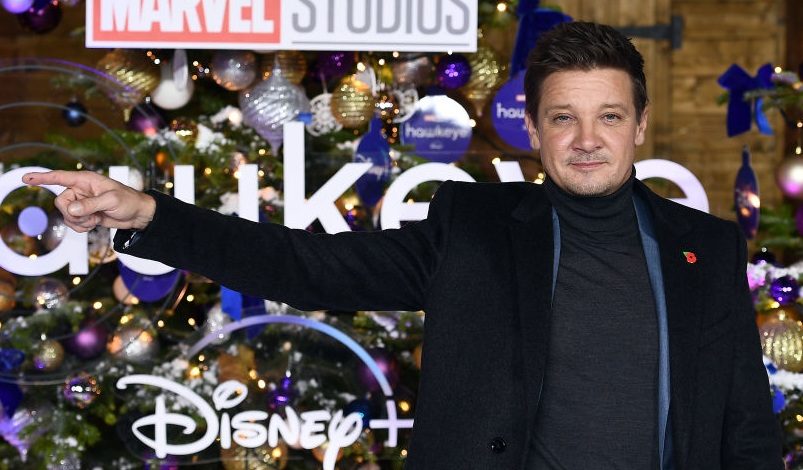 Jeremy Renner en primera entrevista tras grave accidente con quitanieves: “Soy un hombre con suerte”